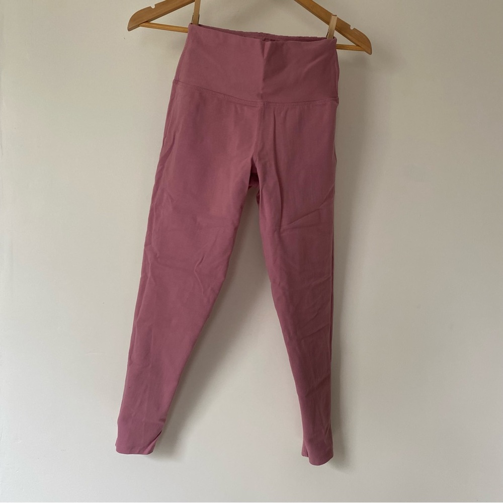 Women's Mauve Leggings and Shorts Set - Picture 9 of 12